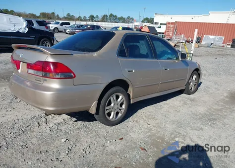 2002 Honda Accord 3.0 Ex z USA, uszkodzony, nr VIN 1HGCG16512A011380